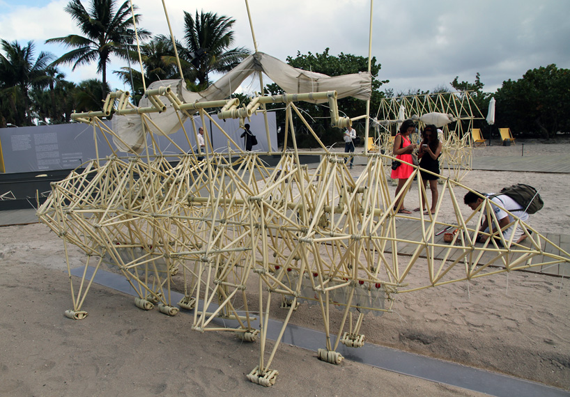 theo jansen's strandbeest adopt 3D printing at art basel miami beach