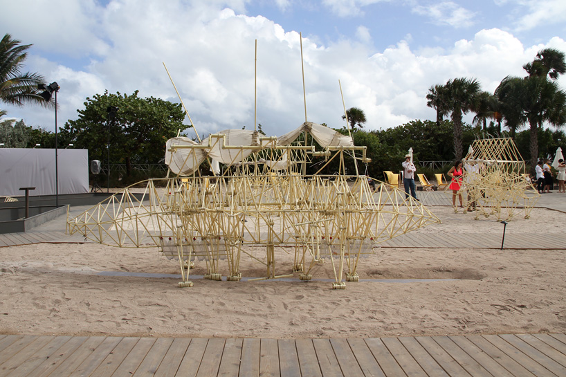 theo jansen's strandbeest adopt 3D printing at art basel miami beach