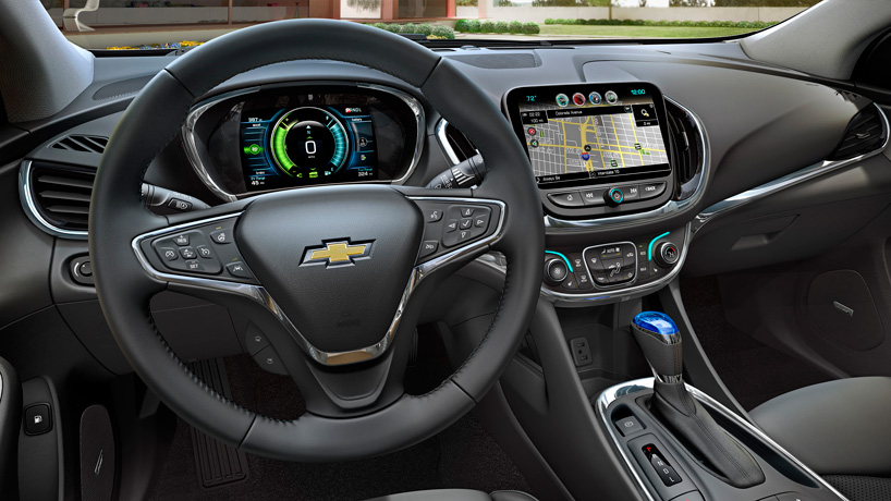 2016 chevrolet volt electric car averages 900 miles between fill-ups