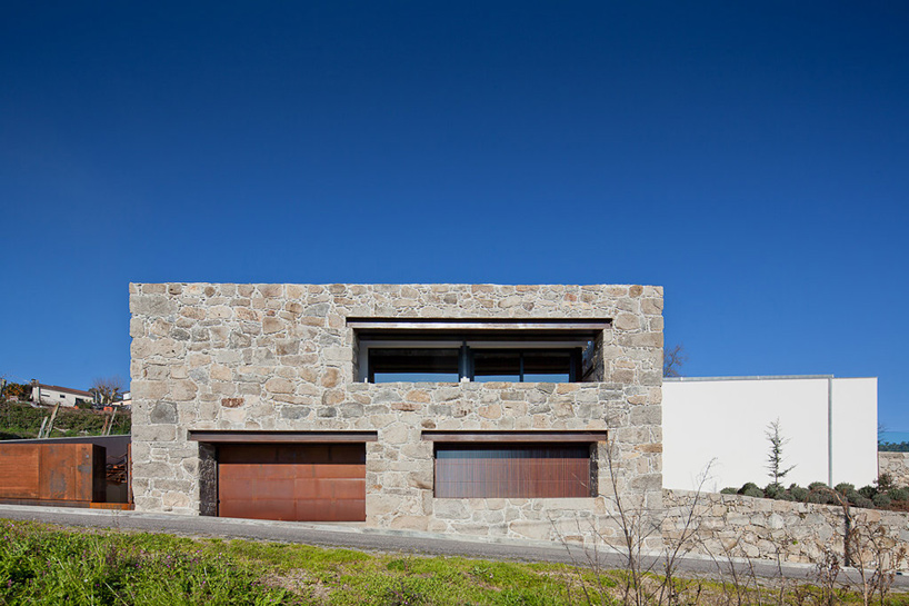 FCC arquitectura RM house felgueiras portugal designboom