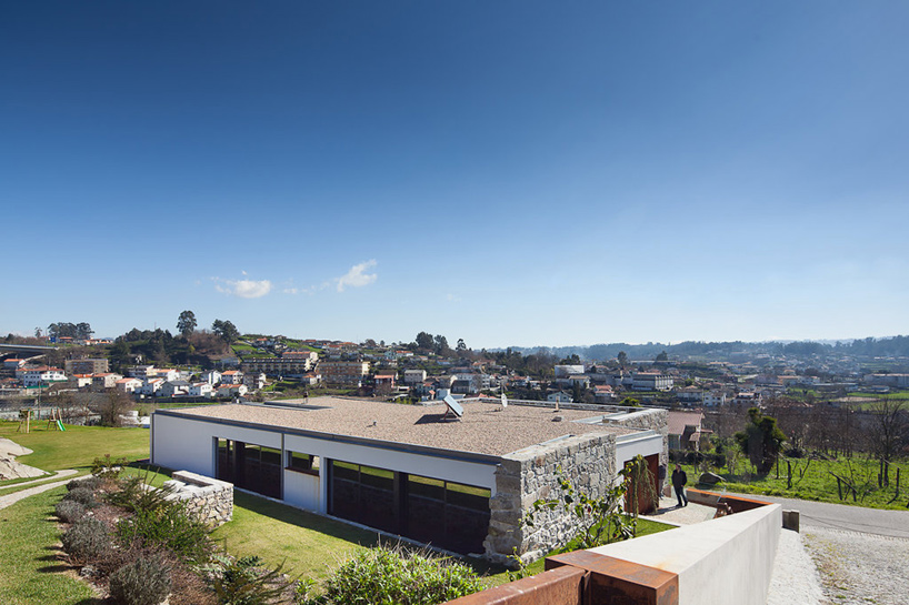 FCC arquitectura RM house felgueiras portugal designboom