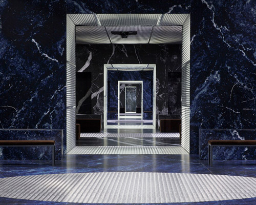 OMA/AMO creates infinite palace for prada men's A/W show in milan