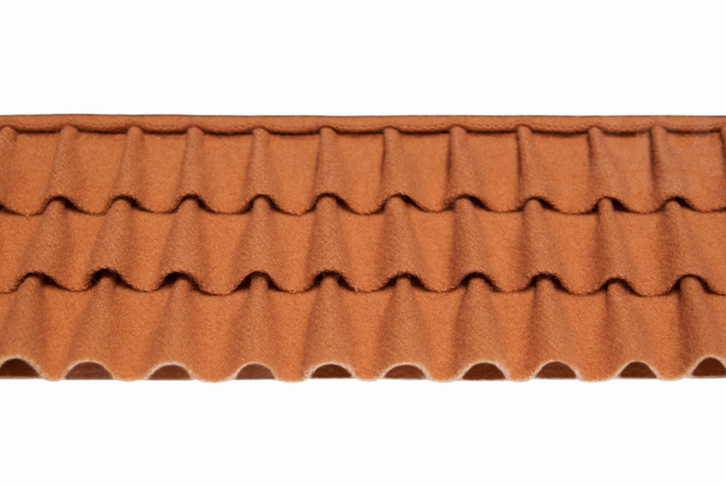 luis nascimento roof tiles lamp designboom