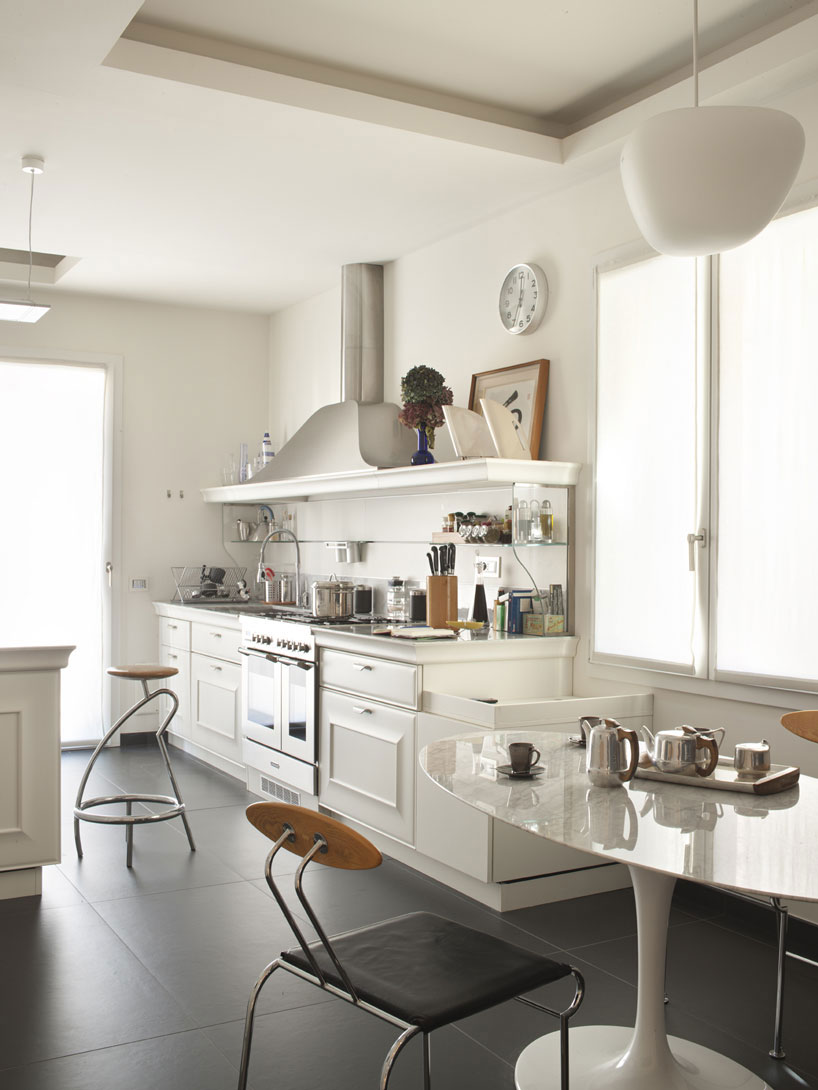 massimo iosa ghini home showroom bologna italy designboom