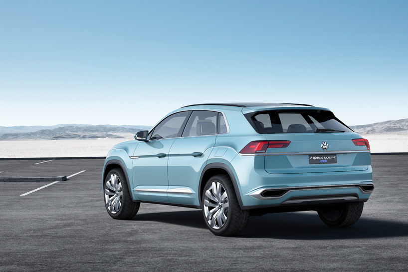 volkswagen-cross-coupe-GTE-designboom02