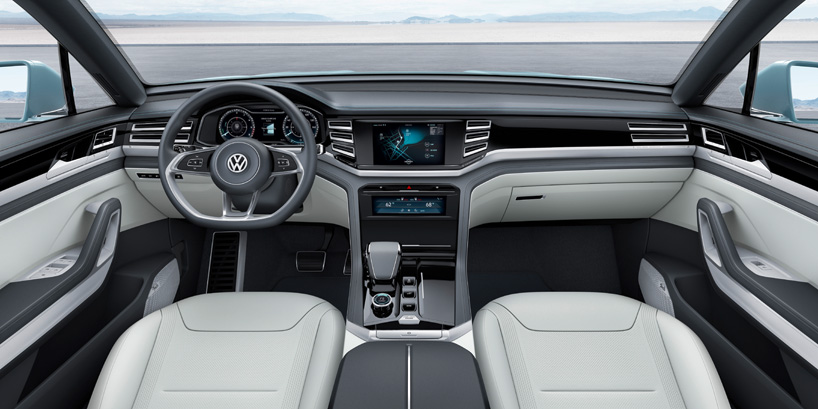 volkswagen-cross-coupe-GTE-designboom06