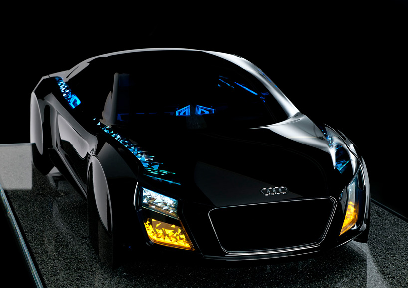 AUDI-hunting-the-light-designboom09