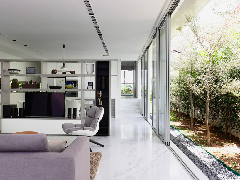 HYLA architects jalan angjin laut singapore designboom