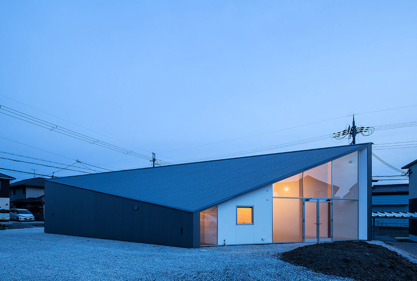 alphaville skyhole house shiga japan designboom