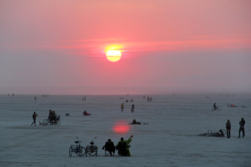 burning-man-2014-indaba-designboom21