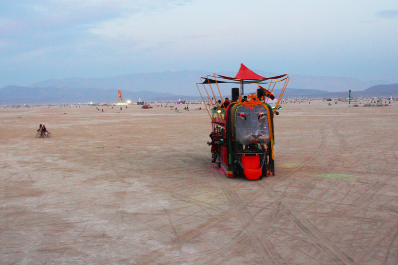 burning-man-2014-indaba-designboom25