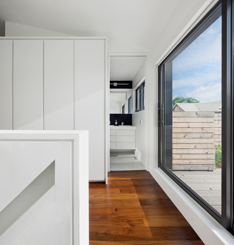 dubbeldam contrast house toronto canada designboom