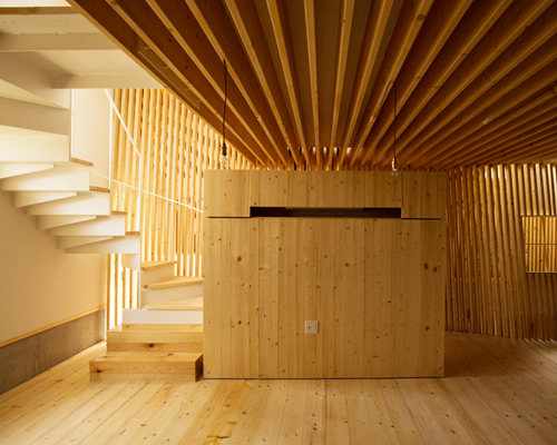timber slats delineate triangle house by life style koubou