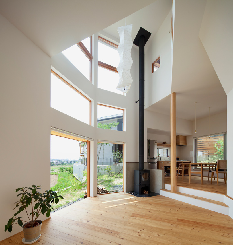 mamiya shinichi design studio angles the timber clad 