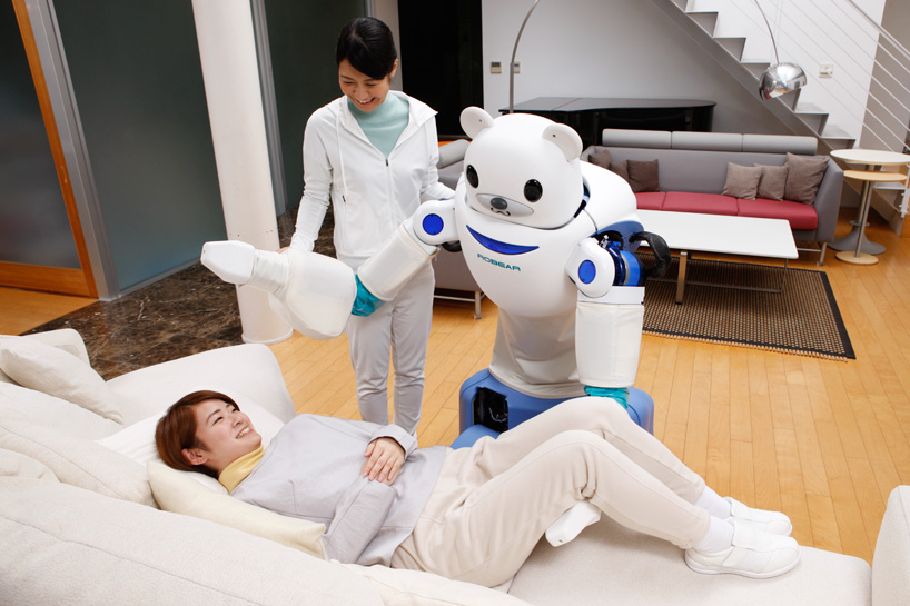 RIKEN's ROBEAR robot assists nurses when caring for their patients