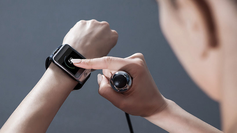 LED-embedded smart rope by tangram factory communicates with your phone