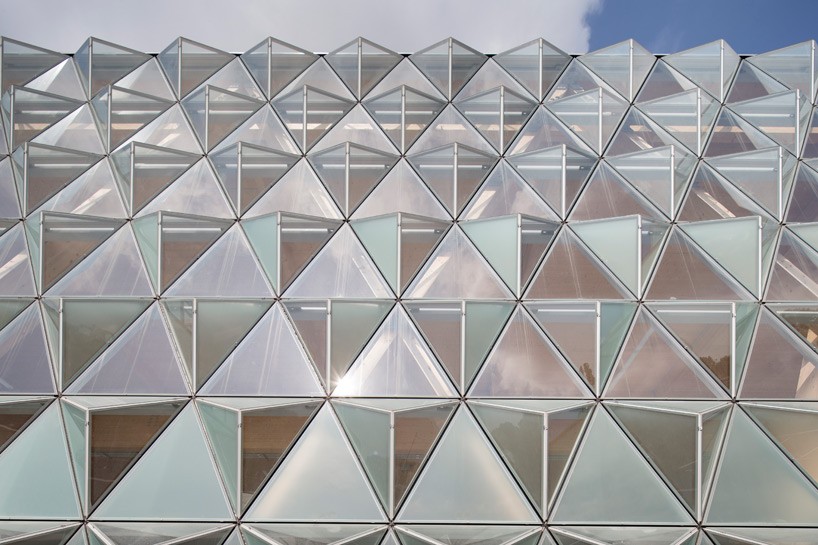 cannes aeroport comte vollenweider architects 03 10 2015 designboom