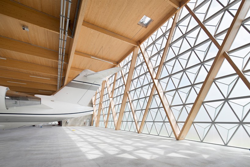 cannes aeroport comte vollenweider architects 03 10 2015 designboom