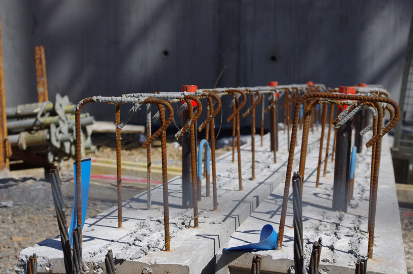 concrete-no-stop-furniture-sophie-vaugarny-saint-etienne-biennale-designboom-07