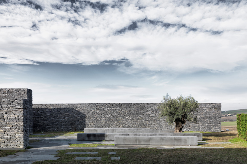 emre arolat architects sancaklar mosque istanbul turkey designboom