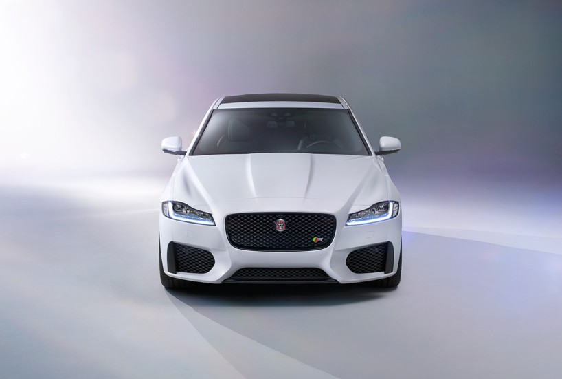 jaguar-XF-designboom05