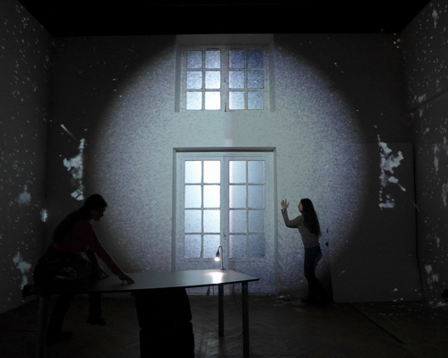 la maison sensible installation responds to visitors' behavior