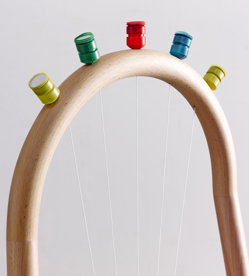 mathery-studio-josie-chair-that-pops-designboom-05