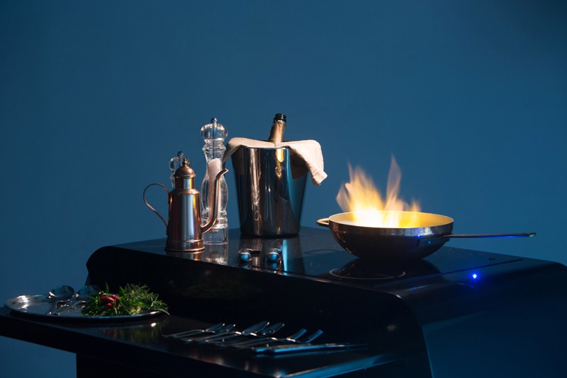 nabito-mini-kitchen-and-smart-table-designboom05