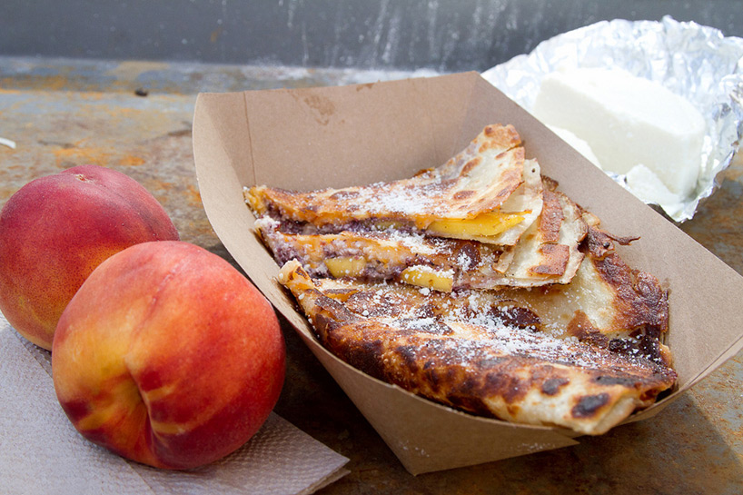 roy choi koji BBQ taco food truck locol design indaba designboom 