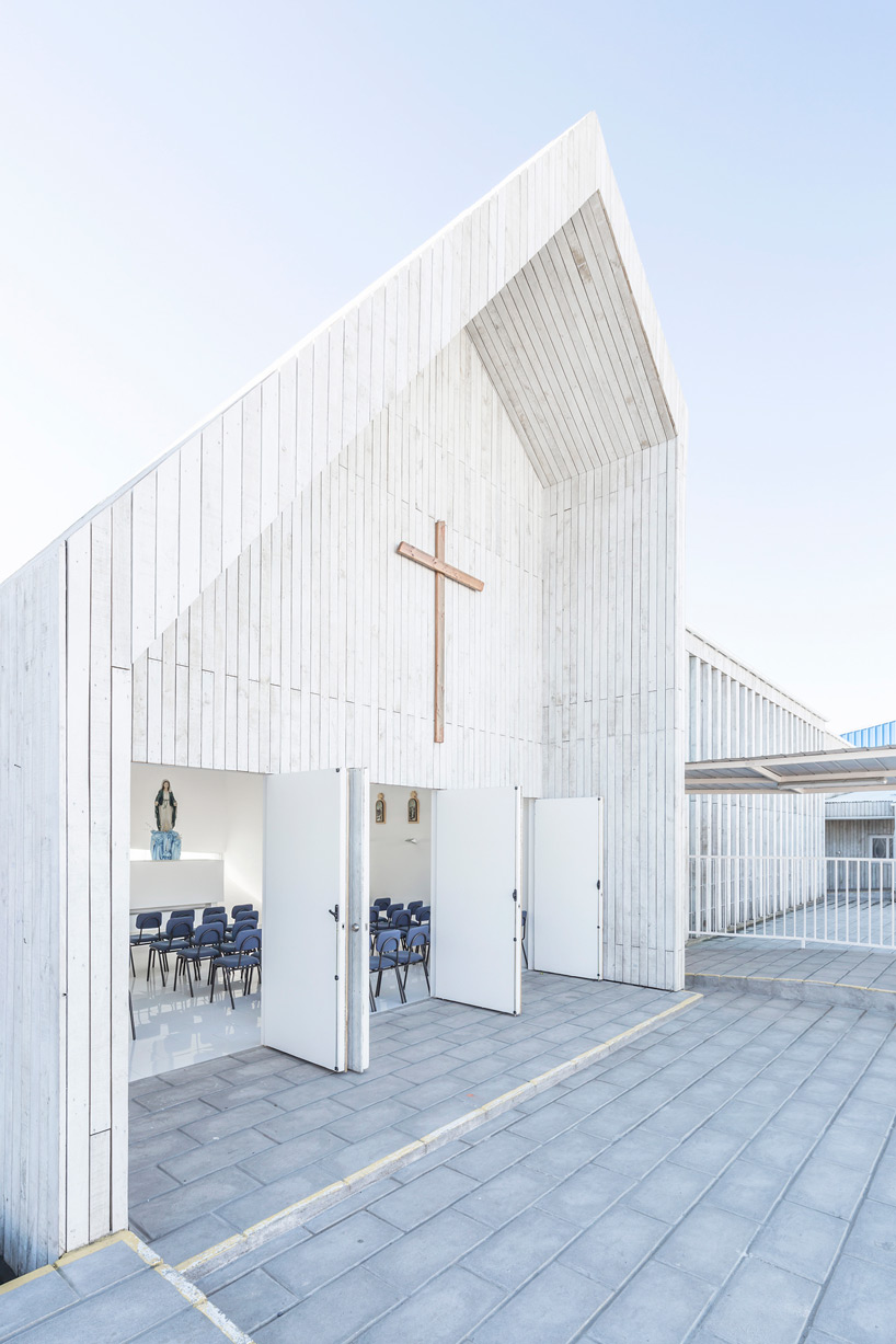 santa rosa school LAND architects constitucion chile designboom
