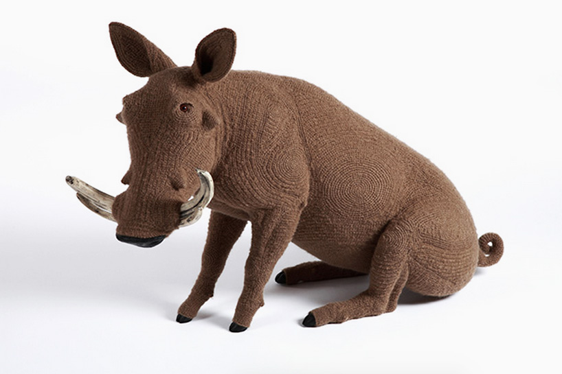 shauna-richardson-crochetdermy-design-days-dubai-crafts-council-london-designboom-01