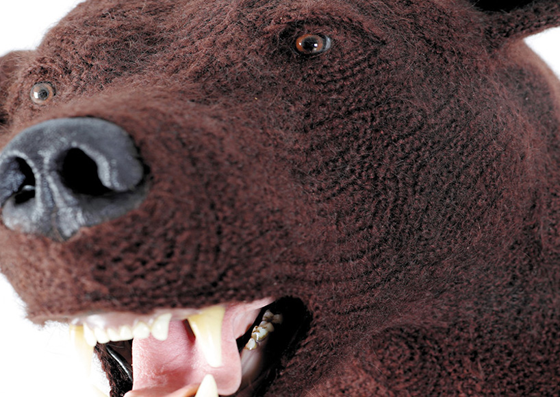 shauna-richardson-crochetdermy-design-days-dubai-crafts-council-london-designboom-09