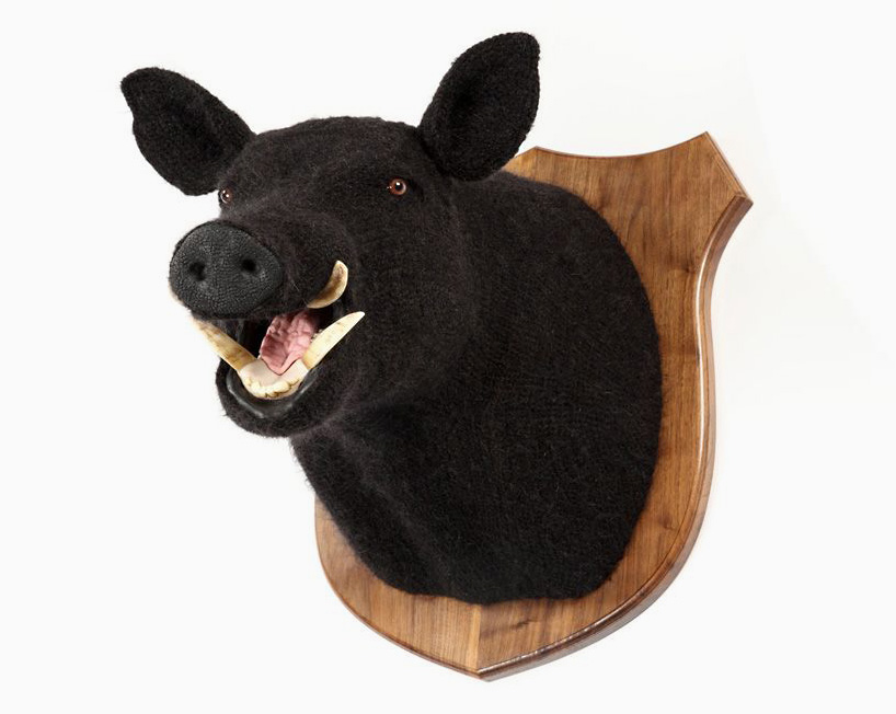 shauna-richardson-crochetdermy-design-days-dubai-crafts-council-london-designboom-15