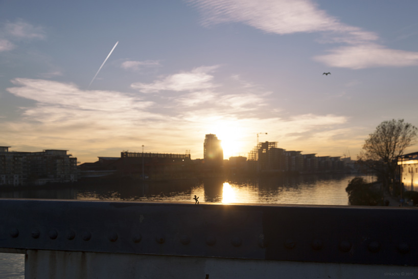 slinkachu-miniaturesque-andipa-gallery-designboom-01a