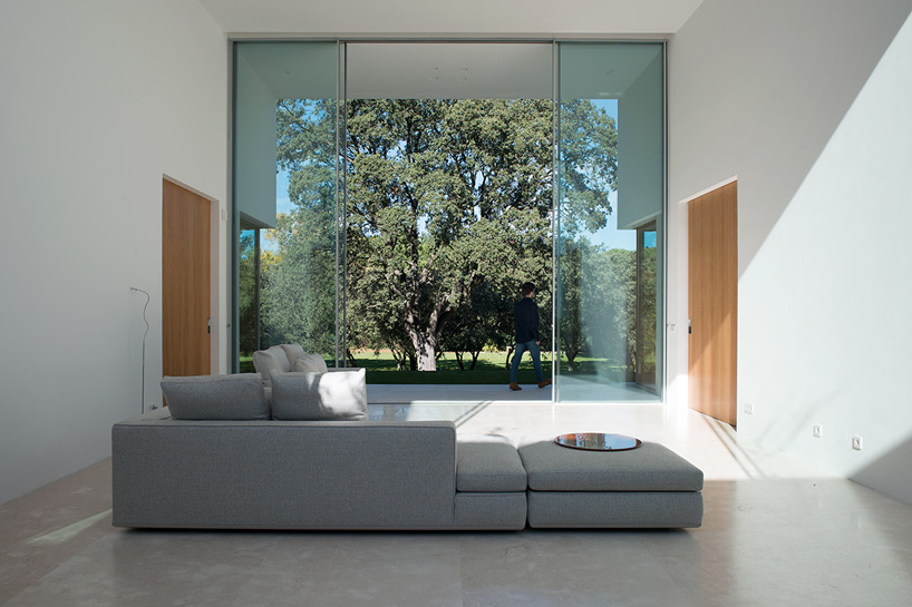 la moraleja house otto medem arquitectura designboom