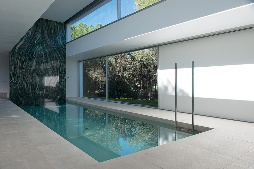 la moraleja house otto medem arquitectura designboom
