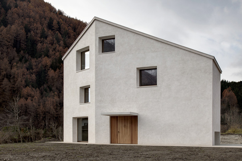 haus am muhlbach pedevilla architects designboom