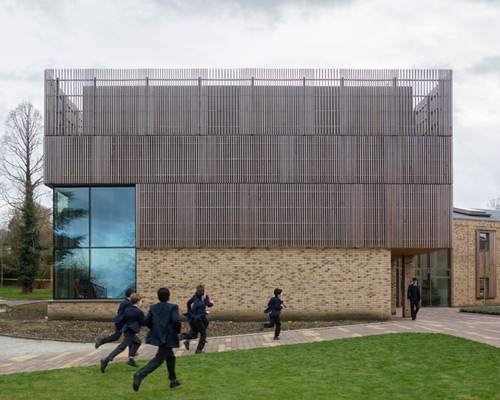 hawkins\brown masterplans the city of london freemen's school in surrey