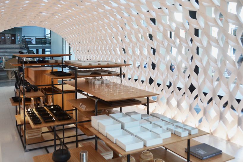 kengo kuma irori kitchenhouse milan design week designboom