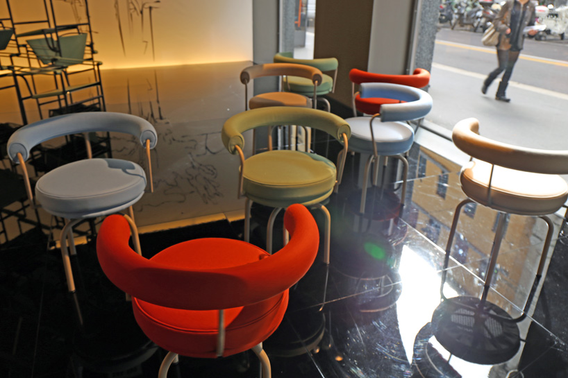 calvi brambilla cassina kinetic-window-installation milan design week