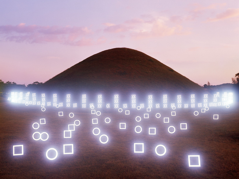 lee-jeong-lok-light-painting-designboom-16