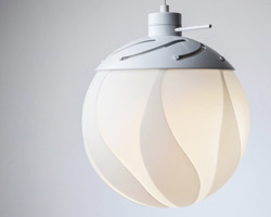 KDID unveils sleek, pirouet lamp with adjustable aperture