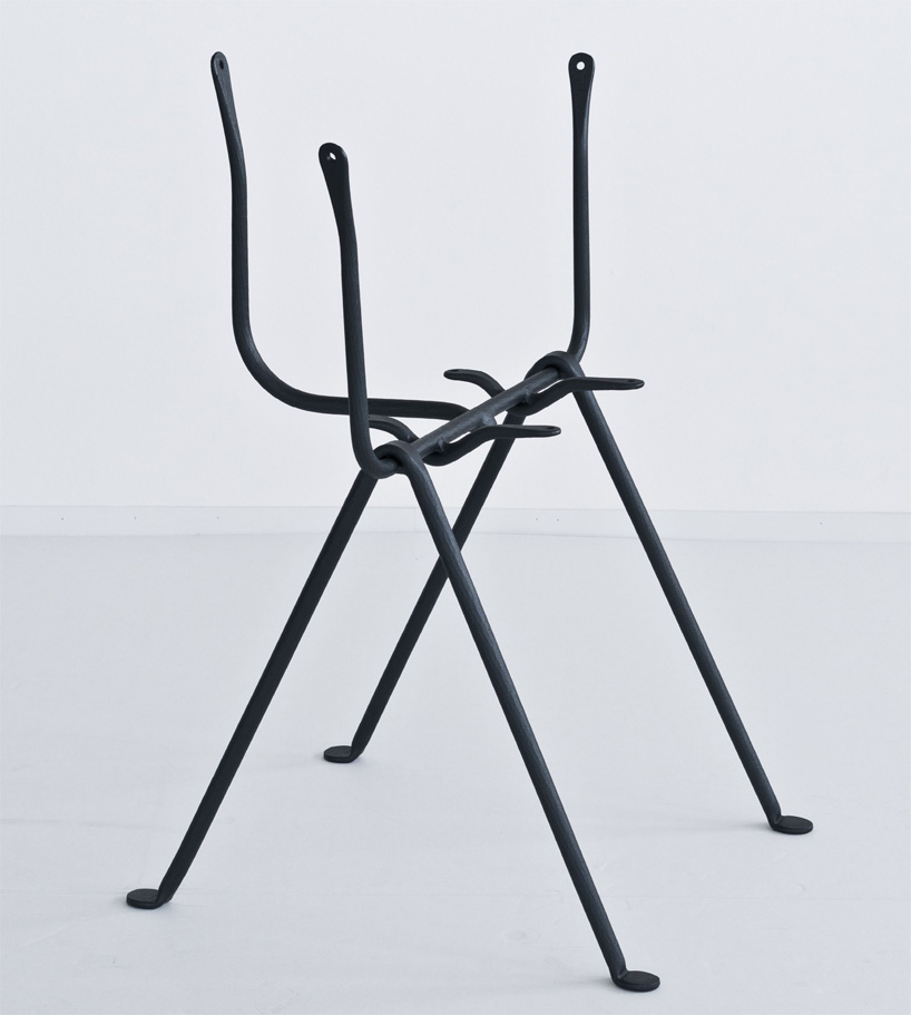 ronan-&-erwan-bouroullec-officina-chair-and-stool-for-magis-designboom-01