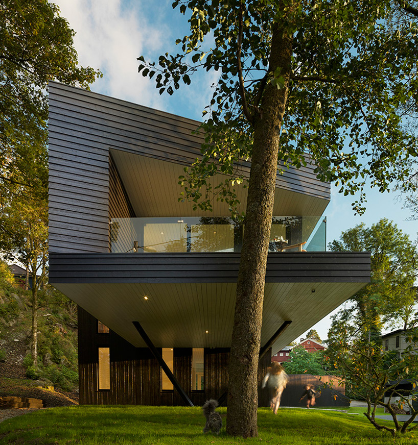 s-house-saunders-architects-norway-designboom-02