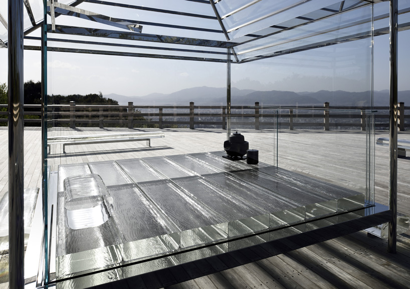 tokujin yoshioka sites kouan glass tea house on kyoto mountaintop