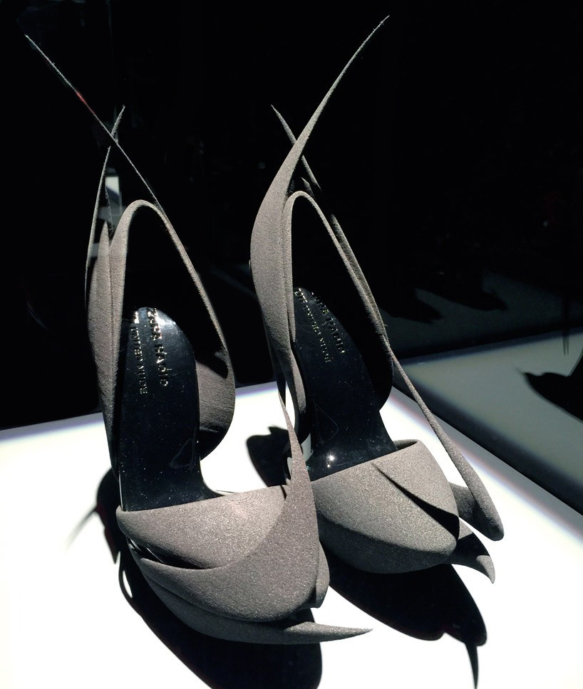 united-nude-re-inventing-shoes-milan-design-week-designboom-31