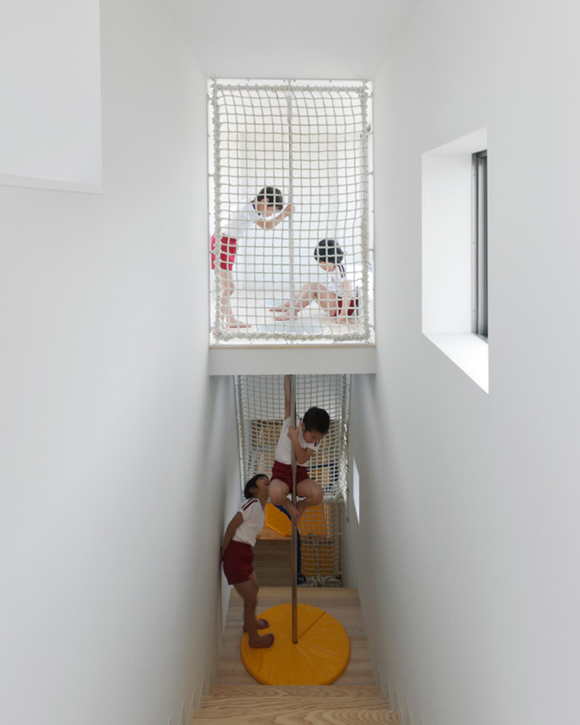 OB-kindergarten-hibinosekkei-nagasaki-designboom-02