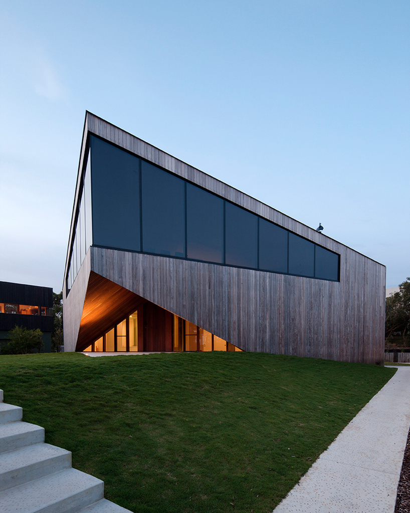 byrne-architects-aireys-house-torquay-designboom-09