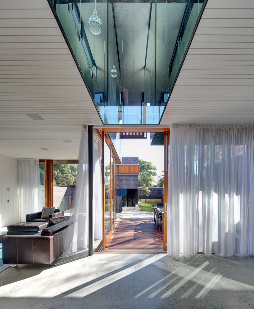 carterwilliamson-architects-spiegal-haus-australia-designboom-02
