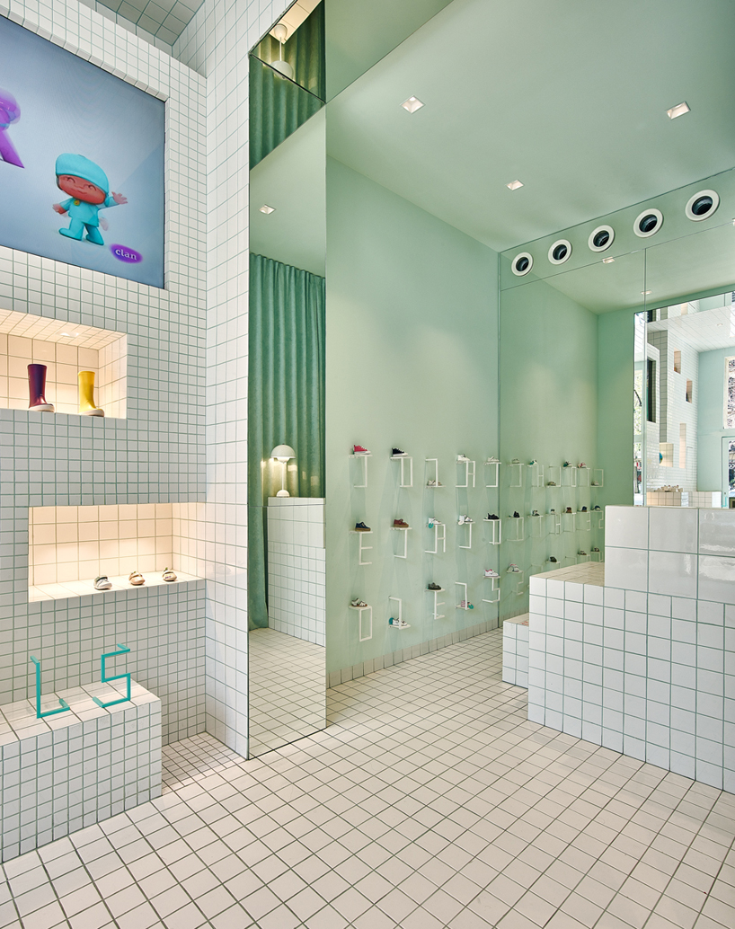 little-shoes-shop-nabito-architects-barcelona-designboom-02